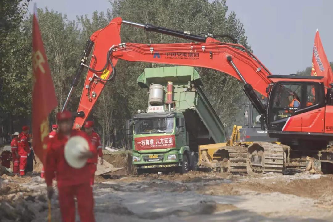 国产航母分段合拢，中国海军建设的里程碑事件，国产航母分段合拢，中国海军建设迈入新里程碑