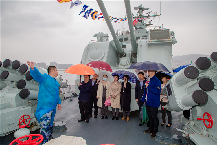 海军节——深蓝海洋的壮丽画卷与崇高精神的颂歌,海军节,深蓝海洋的壮丽画卷与崇高精神的颂歌庆典