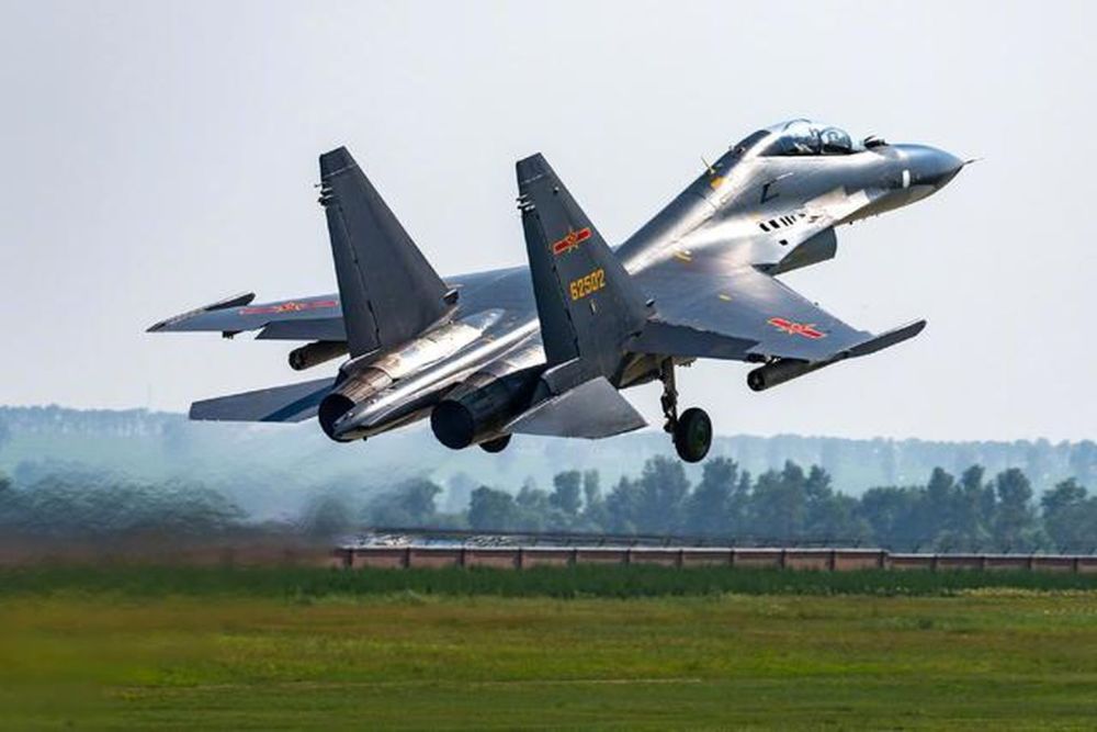 歼-12轰炸机，中国空军的重要力量，歼-12轰炸机，中国空军核心战力