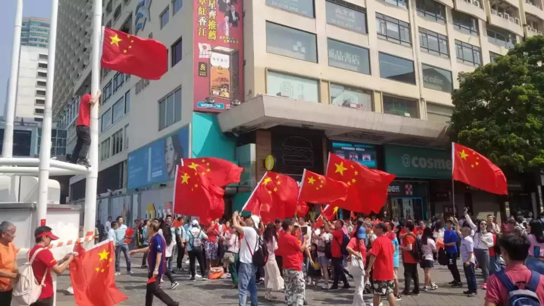香港转播的阅兵，荣耀与传承，香港阅兵转播，荣耀传承的盛事