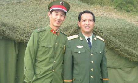 丁晓兵，英雄背后的家庭，子女之谜揭晓，揭秘丁晓兵英雄背后的家庭，子女揭晓的故事