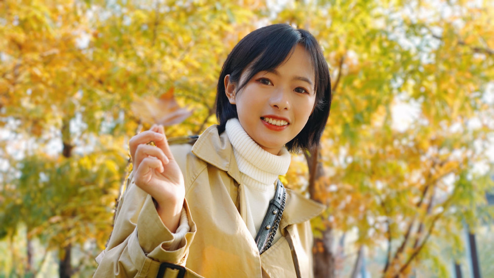 庄晓莹的美丽容颜，璀璨如星辰，温柔如晨曦，庄晓莹，美丽容颜如星辰晨曦般璀璨温柔