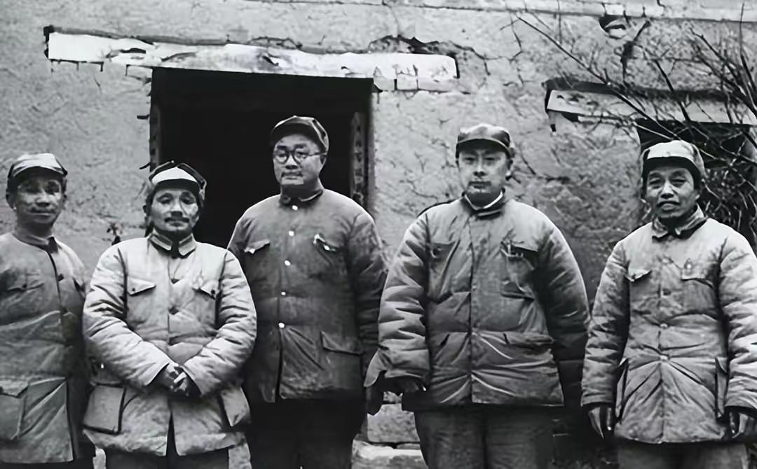 打仗国家先保哪些城市，战略考量与决策逻辑，战略决策，战争中国家优先保护的城市及其考量因素
