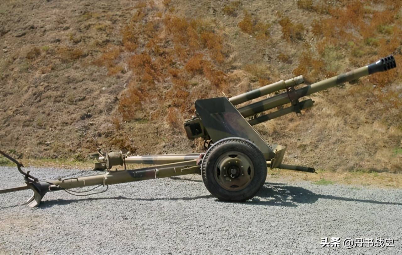 中国军工的杰出代表，56式105mm轻型榴弹炮，中国军工骄傲之作，56式105mm轻型榴弹炮