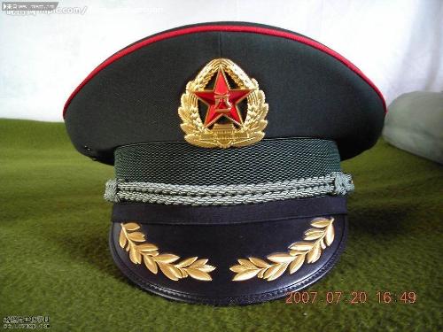 中国人民解放军帽子的历史与象征意义，中国人民解放军帽子，历史沿革与象征意义探究