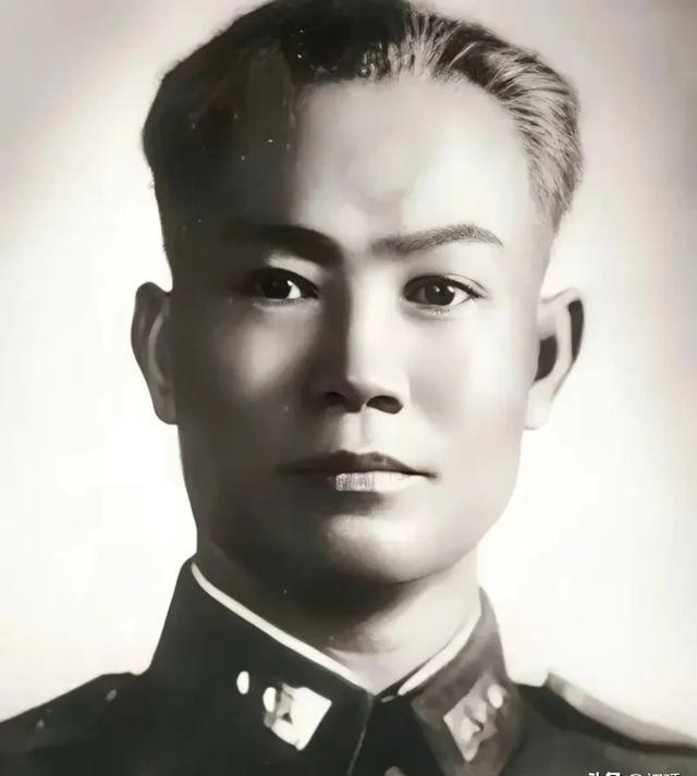 中国现役上将军衔名单公布，荣耀与责任并存，中国现役上将军衔名单公布，荣耀与责任同行