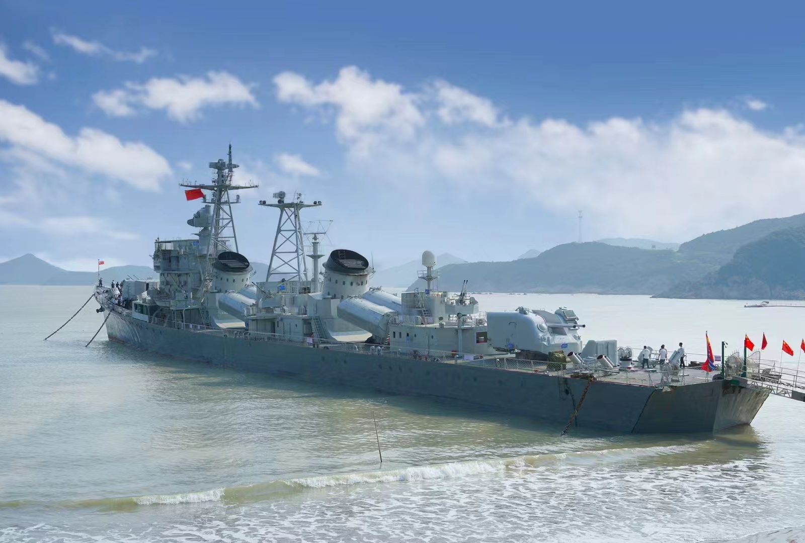 宁波131南京舰，现代海军力量的杰出代表，宁波131南京舰，现代海军力量的璀璨明珠