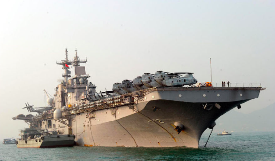 黄蜂级两栖攻击舰的抗风浪能力,强大的海上力量展现,黄蜂级两栖攻击舰,强大的海上力量与卓越抗风浪能力展现