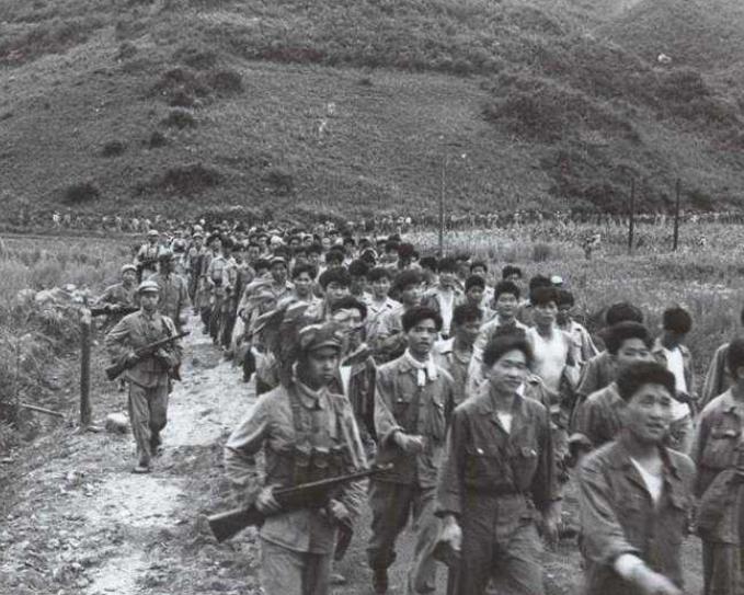 中国人民志愿军，英雄之魂的书写者，中国人民志愿军，英雄之魂的铸就者