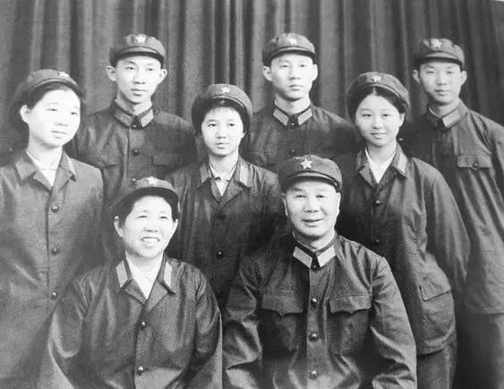 二炮到底有多强，深度解析中国战略导弹力量的实力与潜力，深度解析，中国战略导弹力量——二炮的实力与潜力探讨