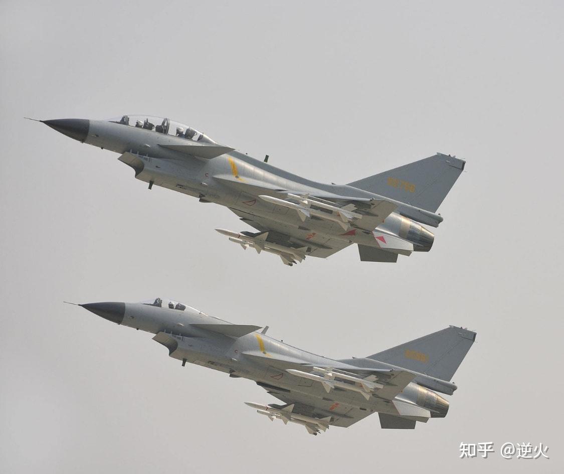 歼-10战斗机的功能与用途，空中力量的核心支柱，歼-10战斗机，空中力量的核心支柱，多功能战斗用途揭秘