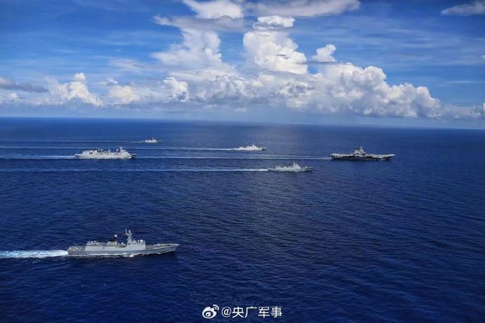 山东舰在大连下水的原因探究，山东舰在大连下水原因深度解析