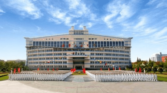 大连舰艇学院，中国海军的精英摇篮，究竟有多牛？，揭秘大连舰艇学院，中国海军精英的摇篮，究竟有何超凡之处？