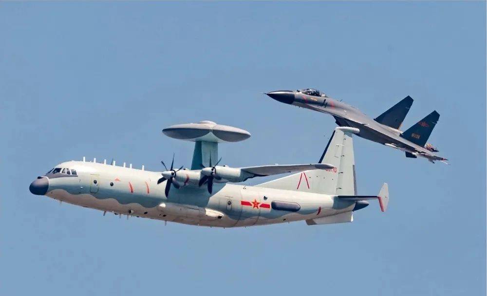 空警200与运8，中国航空领域的璀璨明珠，中国航空领域的璀璨明珠，空警200与运8飞机