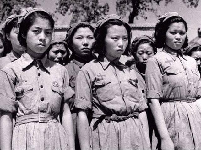 中国女兵风采