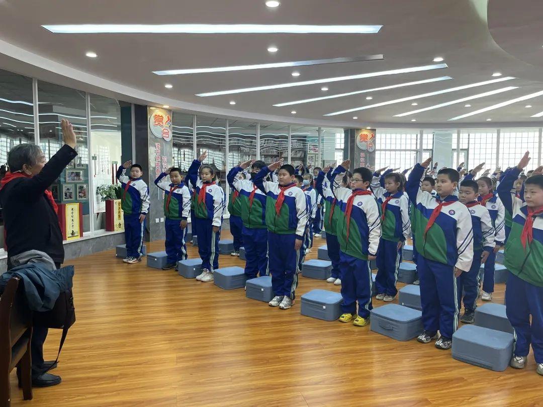 国防军事航天领域的素材事例，探索与挑战的无尽篇章，国防军事航天领域的探索与挑战，素材事例揭示无尽篇章