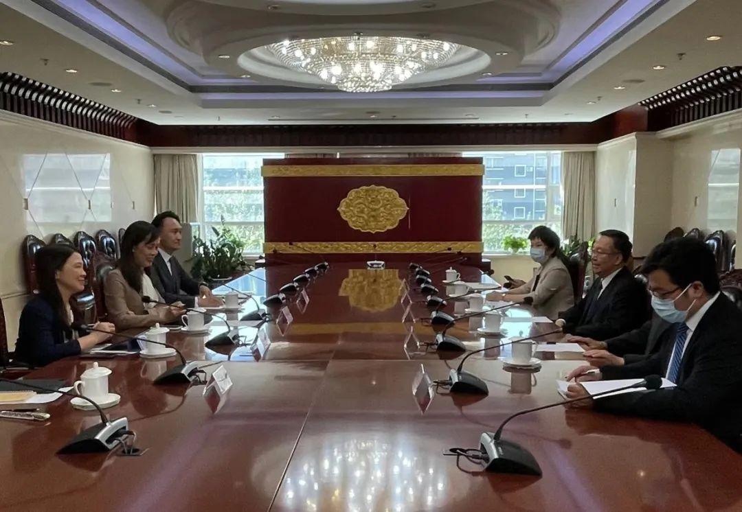 澳门正版精准免费——探索未来的机遇与挑战，澳门正版精准免费，未来机遇与挑战的探索