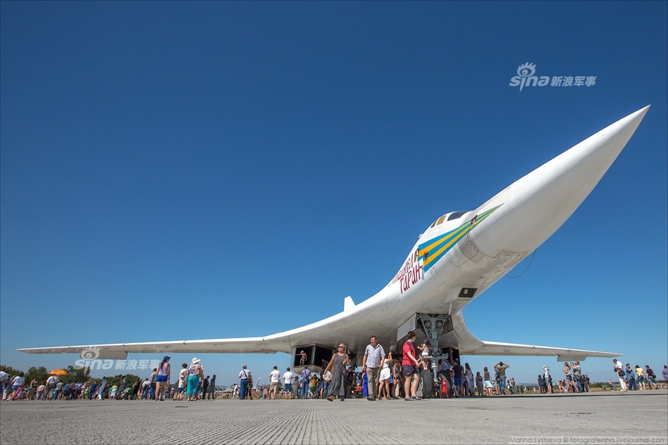中国空军，成立的时间与地点，铸就辉煌的历史篇章，中国空军成立史，铸就辉煌历史篇章的历程
