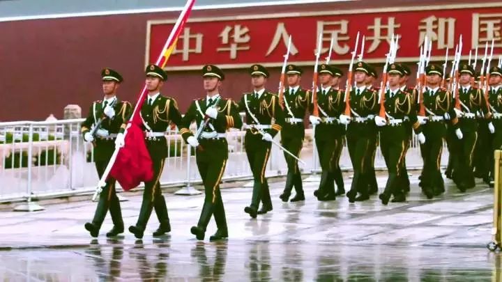 国旗护卫队介绍，荣耀与责任，国旗护卫队的荣耀与责任介绍