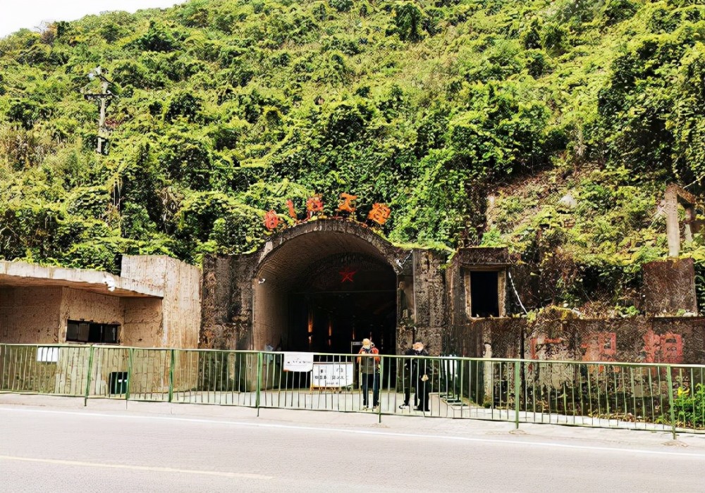 重庆白涛镇816，历史、现状和未来展望，重庆白涛镇816，历史沿革、现状概览及未来展望