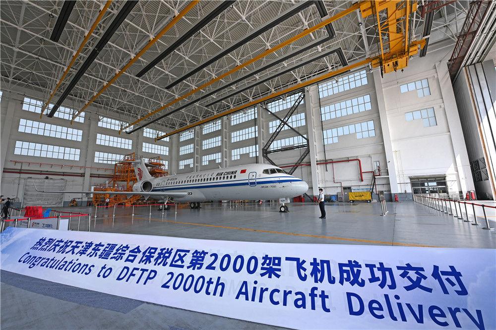 歼10机库，展现中国空军力量的核心基地，歼10机库，中国空军力量的心脏之地