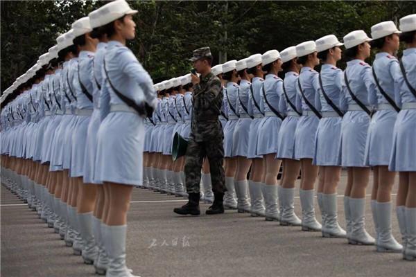 阅兵各方队，展现国家力量与荣耀，阅兵各方队展示国家力量与荣耀风采