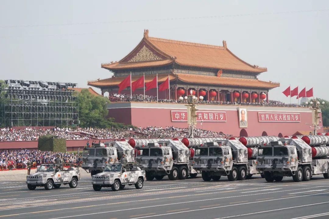 国庆65周年阅兵式，展现中国力量与荣耀，国庆65周年阅兵式，中国力量与荣耀的展现