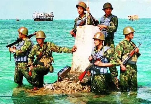 人民海军70年历程，荣耀与辉煌，人民海军70载历程，荣耀与辉煌的征程