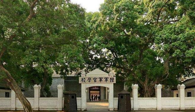 昆仑山战役介绍，历史背景、过程及影响，昆仑山战役揭秘，历史背景、过程与深远影响