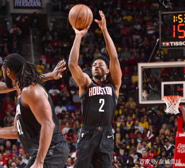 火箭末节轰出13分,逆境中的英雄本色,火箭末节逆袭,英雄本色闪耀十三分