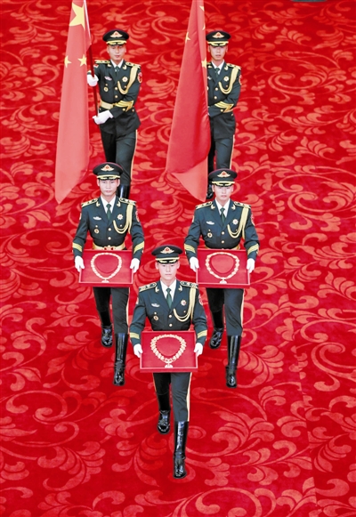 共和国勋章，致敬那些闪耀的英雄们，共和国勋章，致敬英雄光辉，铭记时代荣光