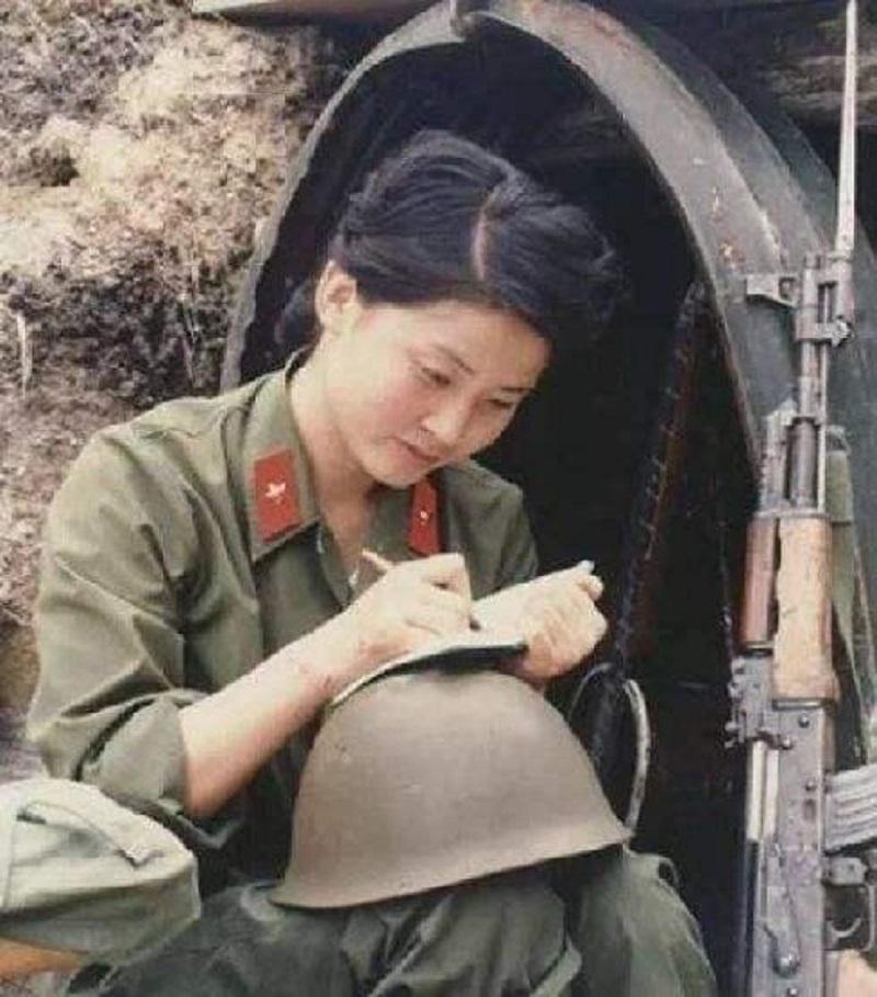 老山女兵遗体照片，一段英勇无畏的传奇故事，老山女兵遗体照片，英勇无畏的传奇故事揭秘