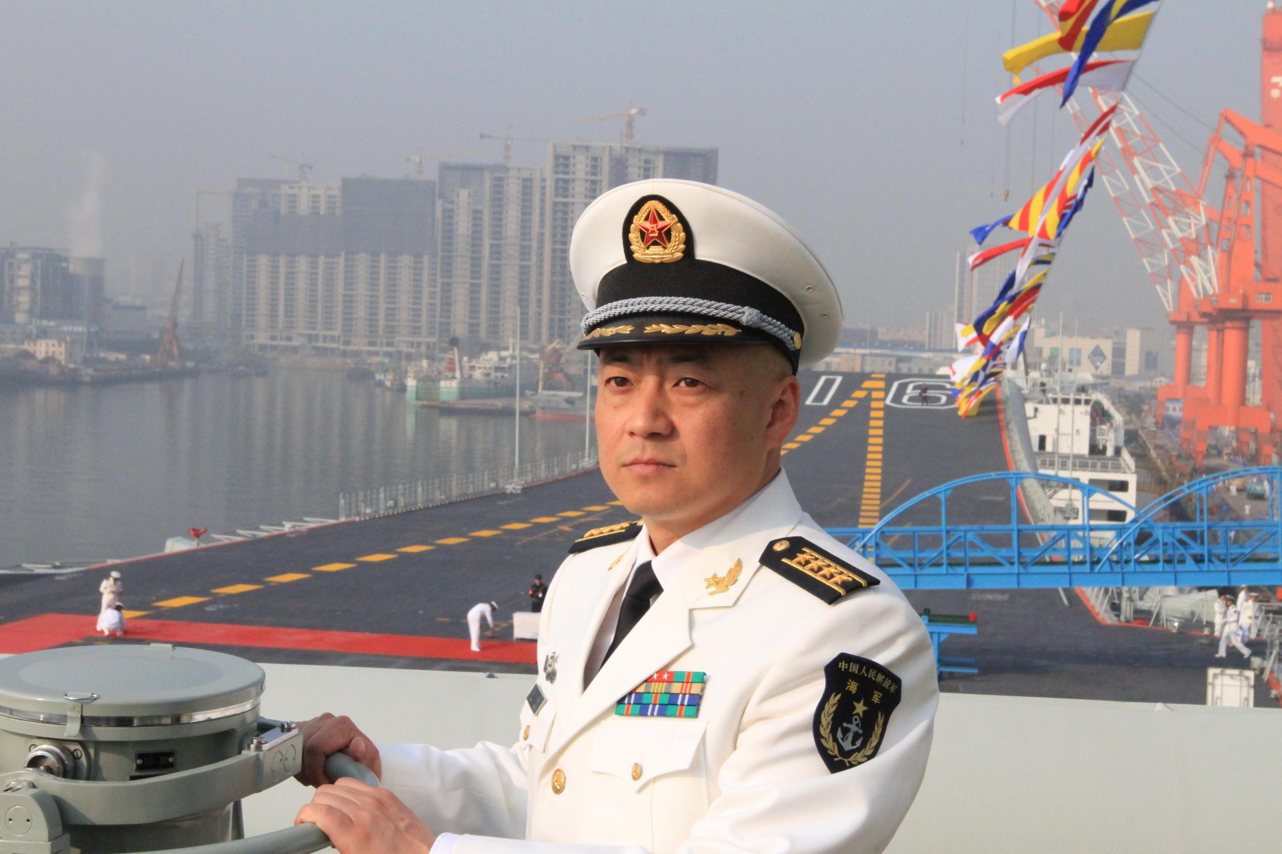 中国辽宁舰舰长的军衔是什么，中国辽宁舰舰长的军衔揭秘