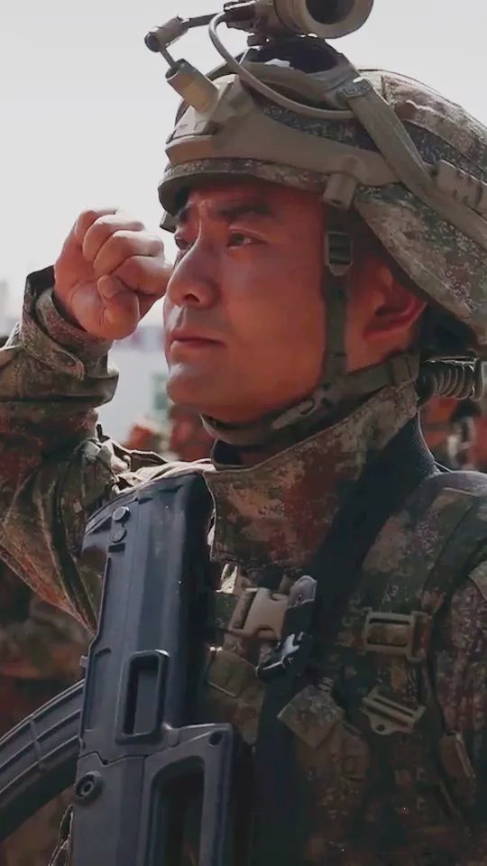 星空迷彩，武警与解放军的共同选择，星空迷彩，武警与解放军的共同选择之荣耀征程