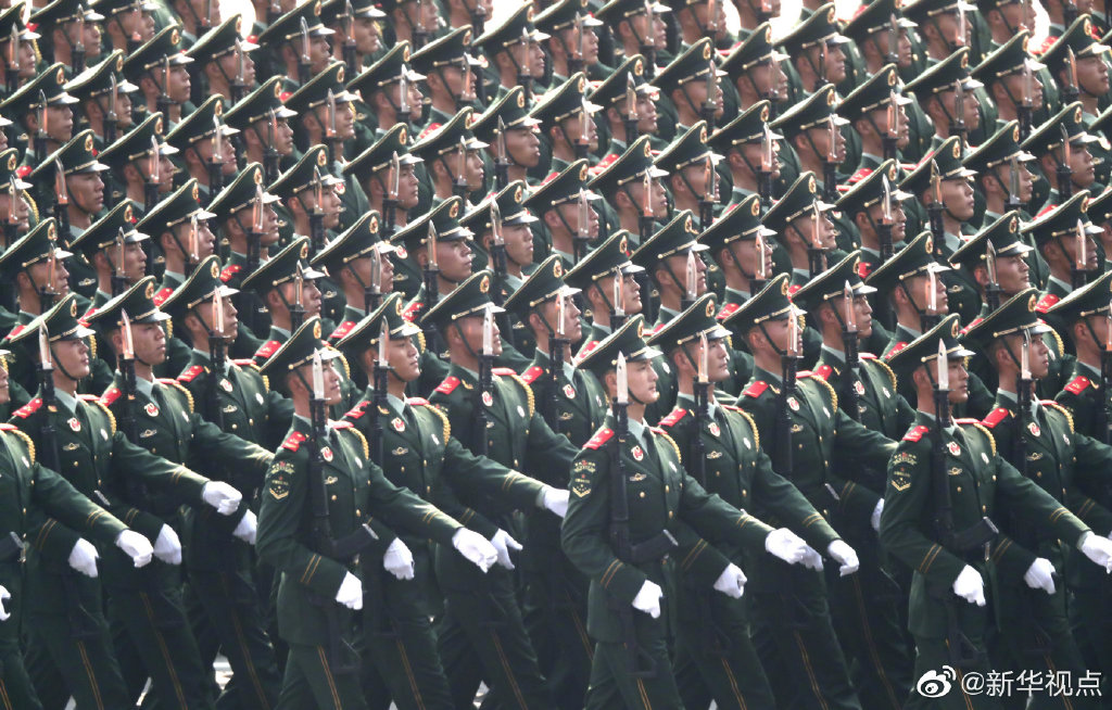 中国阅兵大比拼,展现力量与荣耀的舞台,中国阅兵盛典,力量与荣耀的展示舞台