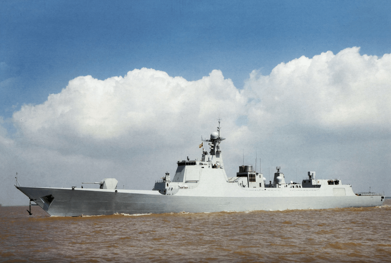 中国海军的崭新力量，052B型驱逐舰参数详解，中国海军新力量，052B型驱逐舰参数详解