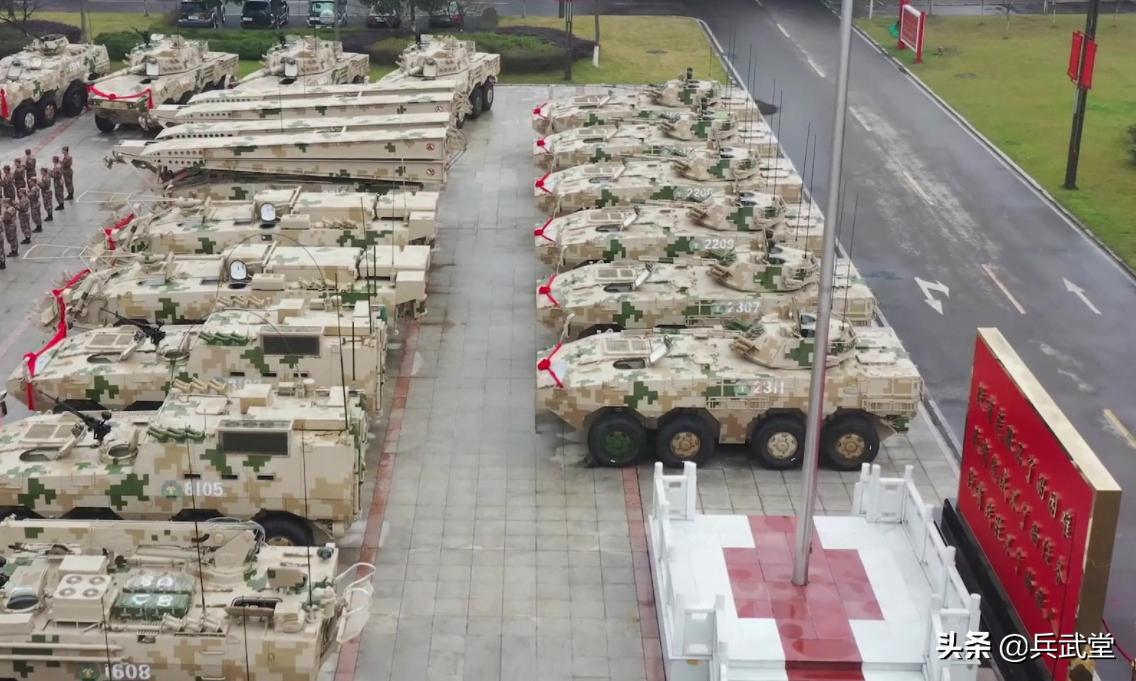 探究中国新型火炮，105mm8×8突击炮的卓越性能与战略价值，中国新型火炮，卓越性能的105mm突击炮及其战略价值解析