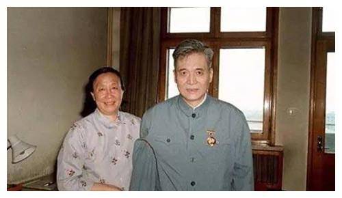 邓稼先子女的现状，传承与创新的力量，邓稼先子女现状，传承与创新的力量闪耀至今