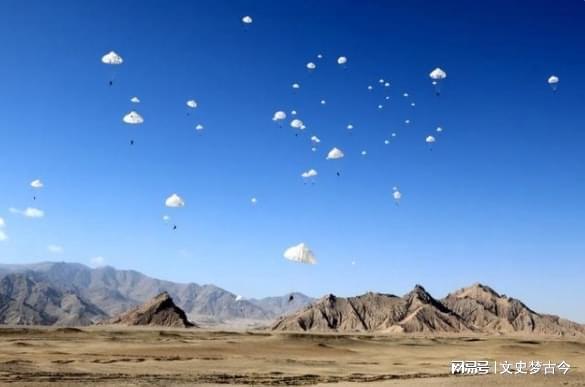 第十五空降兵军,英勇无畏,锐不可当,第十五空降兵军,英勇无畏,势如破竹