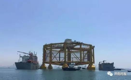 华海龙号半潜船，引领深海探索新时代的巨擘，华海龙号半潜船，深海探索新时代的领航者