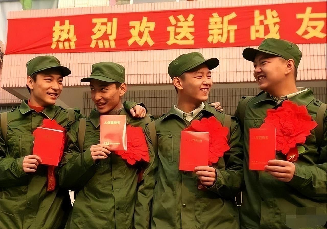 集团军军长和省军区司令，军事领导者的地位对比，集团军军长与省军区司令，军事领导者地位对比