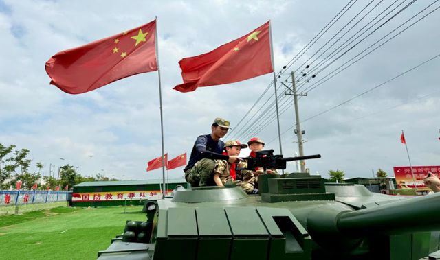 国防军事播音员，传递力量与担当的使者，国防军事播音员，传递力量与担当的军旅使者