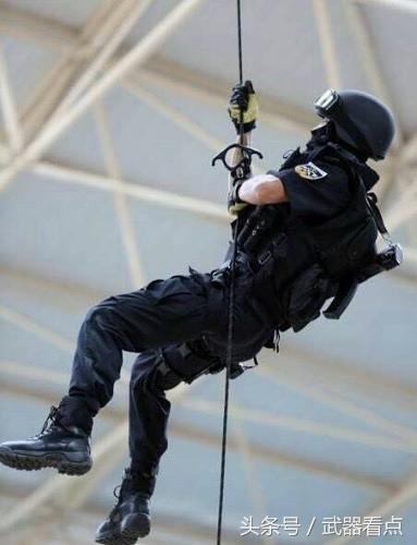 军事综合信息网的基础平台，构建现代化军事信息系统的基石，现代化军事信息系统的基石，军事综合信息网基础平台构建