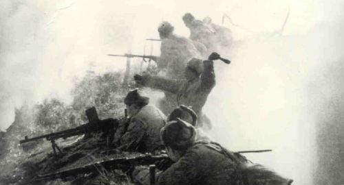 入朝作战的中国人民解放军第四十军军长是谁?,中国人民解放军第四十军入朝作战军长简介及背景知识梳理