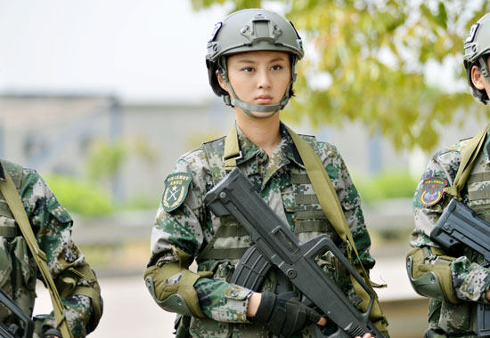 中国女特种兵反击视频，展现力量与荣耀的瞬间，中国女特种兵荣耀瞬间，力量与反击的震撼视频