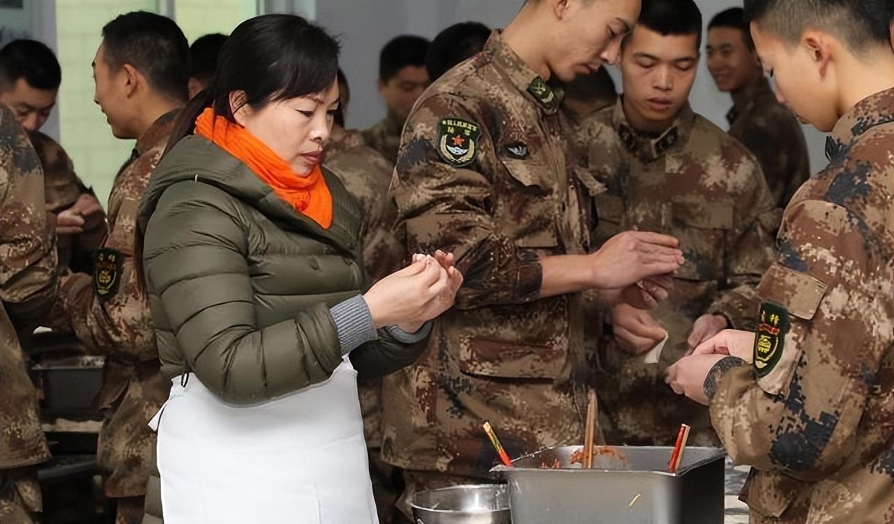 祁发宝人物评价，铁血军人的典范，祁发宝，铁血军人的典范，英勇无畏的典范人物评价