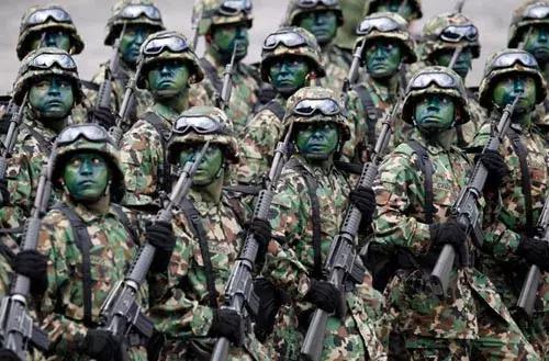 阅兵式的魅力，哪个国家的阅兵式最好看，全球阅兵式的魅力比拼，哪个国家的阅兵式最震撼人心？