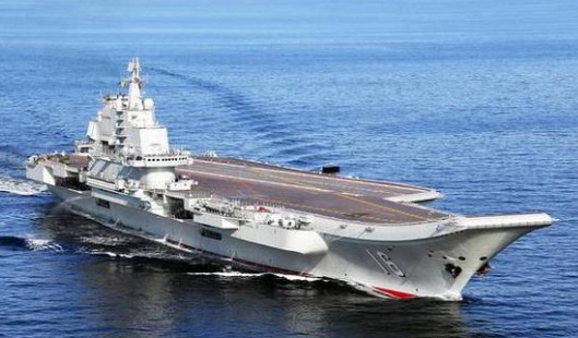 我国首艘航母的名字，辽宁舰的荣耀与历程，中国首艘航母辽宁舰，荣耀历程与辉煌成就