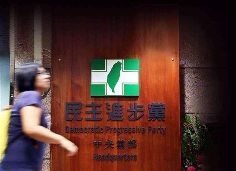 台湾名嘴解读台海局势，复杂多变中的微妙平衡，台湾局势微妙平衡，名嘴深度解读台海局势