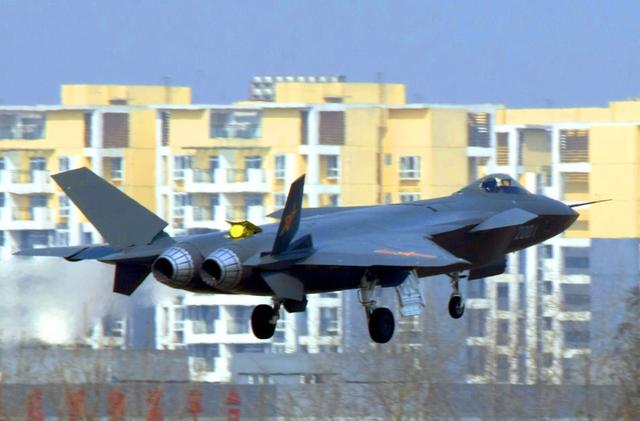 中国歼-20B,隐形战机的卓越性能与未来展望,中国歼-20B隐形战机的卓越性能及未来展望